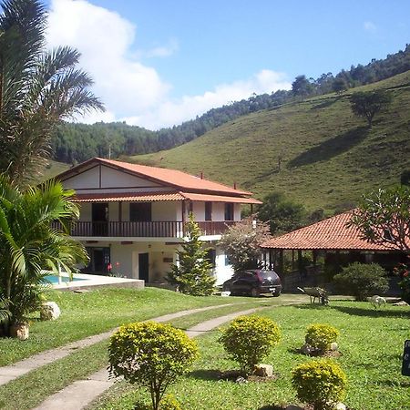 Fazenda Hotel Alvorada Сантос-Дюмон Екстер'єр фото