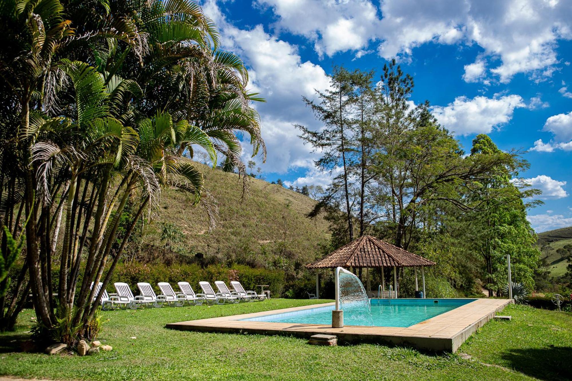 Fazenda Hotel Alvorada Сантос-Дюмон Екстер'єр фото